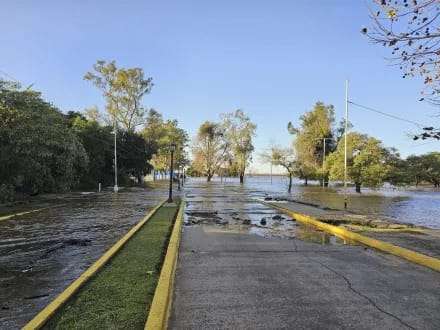 La crecida del río Uruguay mantiene en alerta a varias localidades